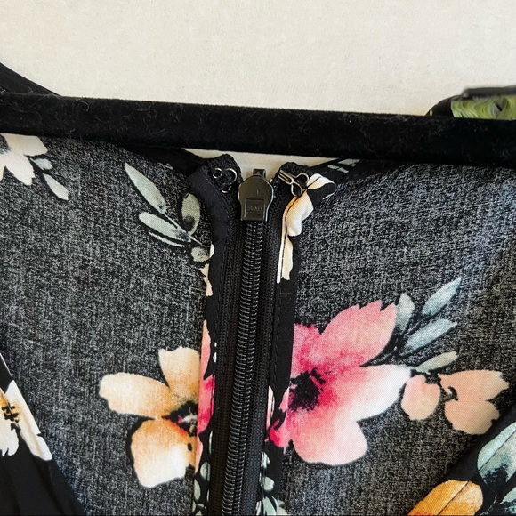 Forever 21 + Floral Faux Wrap Dress - Picture 2 of 5